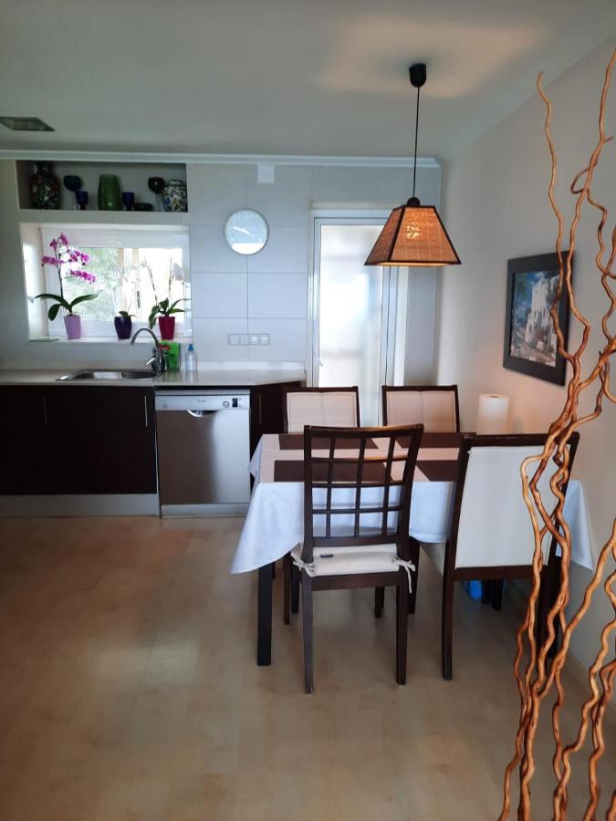 Jacqueline Apartment ซาลอว์ ภายนอก รูปภาพ