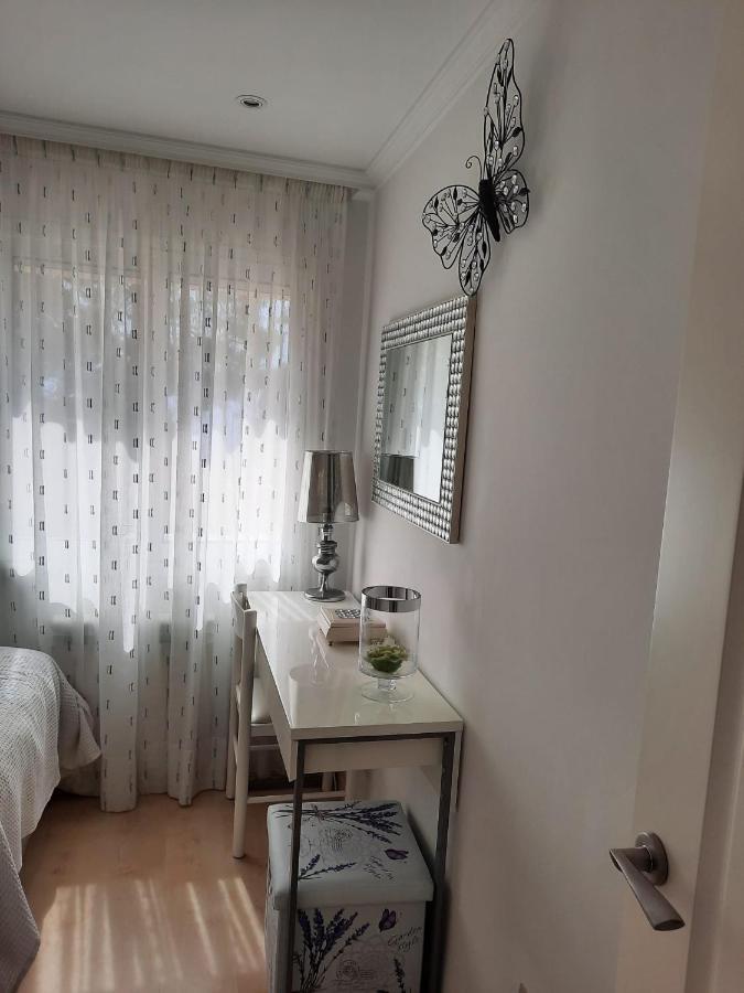 Jacqueline Apartment ซาลอว์ ภายนอก รูปภาพ